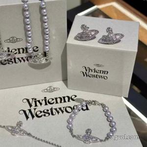 新作すぐ届く 話題が沸騰中 最旬アイテムVIVIENNE WESTWOODアクセサリーブランド 激安..