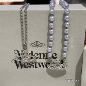 新作すぐ届く 話題が沸騰中 最旬アイテムVIVIENNE WESTWOODアクセサリーブランド 激安..