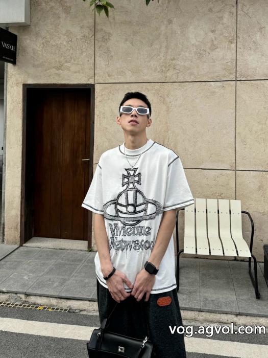 高級感のあるデザイン完売必至半袖TシャツVIVIENNE WESTWOODブランド 偽物 0