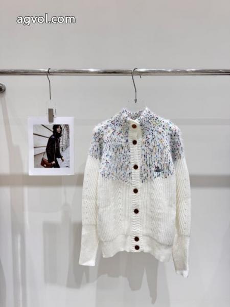 ファッションの最先端!最新話題沸騰中VIVIENNE WESTWOODカーデセーターコート偽物 通販 4