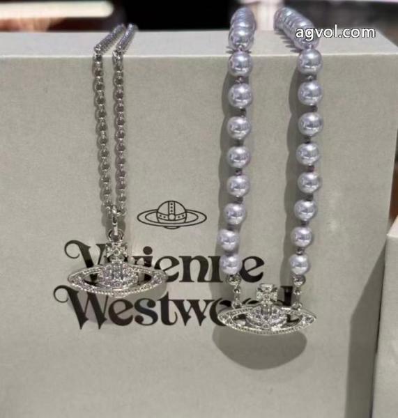 新作すぐ届く 話題が沸騰中 最旬アイテムVIVIENNE WESTWOODアクセサリーブランド 激安.. 4