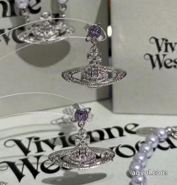 新作すぐ届く 話題が沸騰中 最旬アイテムVIVIENNE WESTWOODアクセサリーブランド 激安.. 5