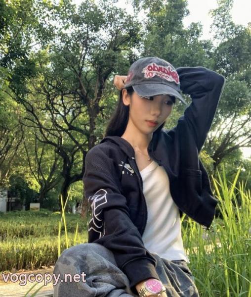 时钟個性的な美品 有名人の愛用品 首胸ロゴヴィヴィアン ウエストウッドコピー 通販.. 5